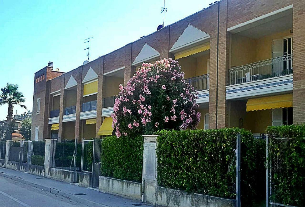 Appartamento Emilia Cupra Marittima Exterior photo